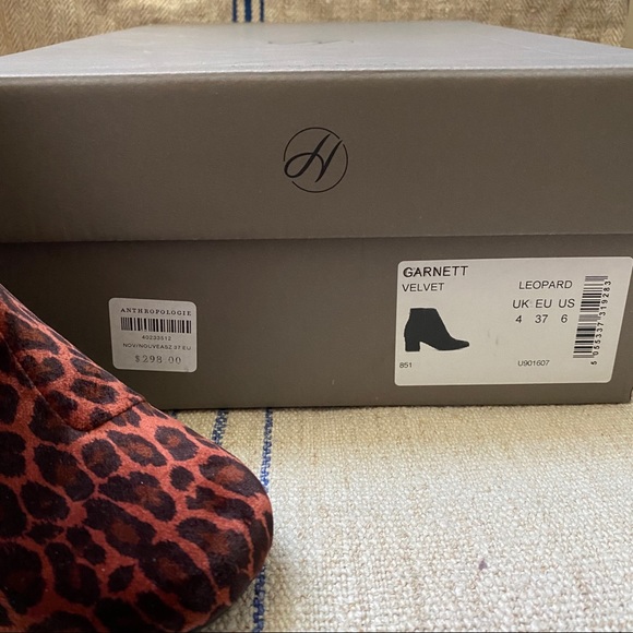 ANTHRO (H London) Leopard Booties - Picture 7 of 8